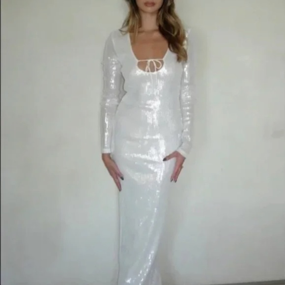 White Sequins Floor Length Body-con Keyhole Dress Lioness Size XL - Picture 3 of 6